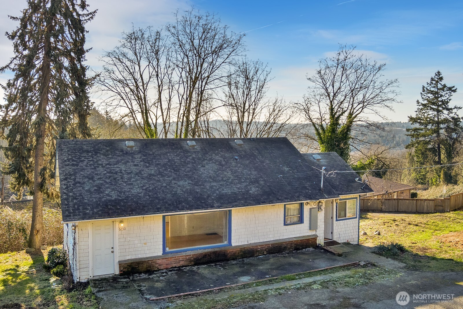 6850 South 133rd Street Seattle, WA 98178 - Photo 3 of 21 Gallery Image 3