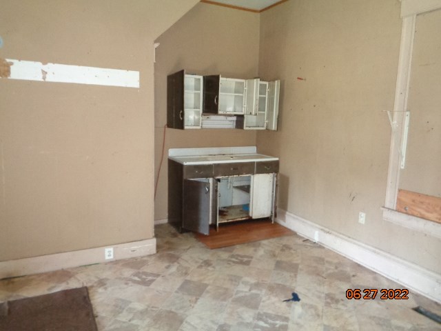 267 Pike Street Callensburg, PA 16213 - Photo 5 of 8