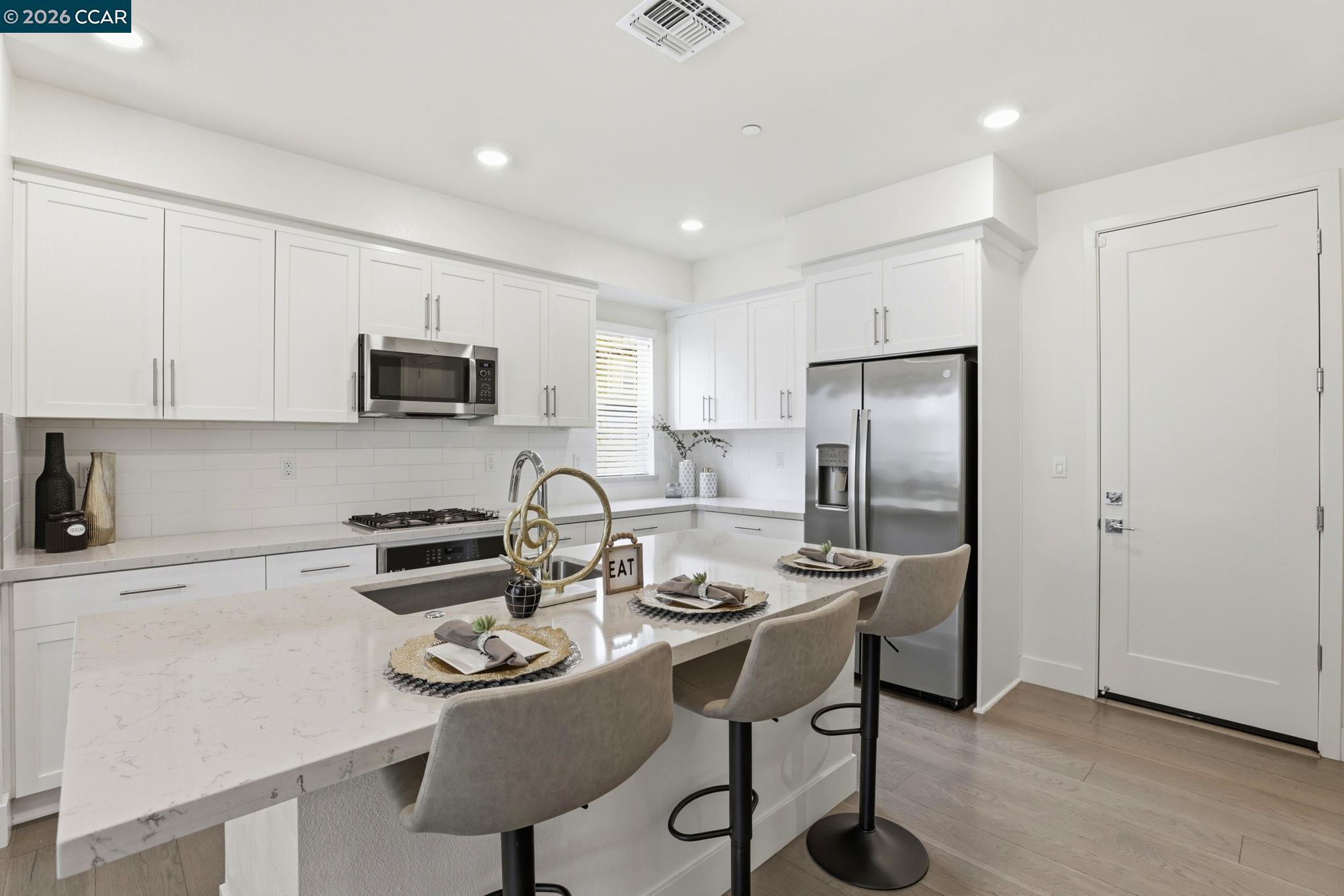 61101 Via Vicenza San Ramon, CA 94583 - Photo 9 of 40