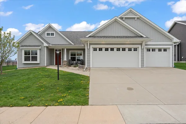$525,000 | 1207 Morningside Lane, Mahomet, IL 61853