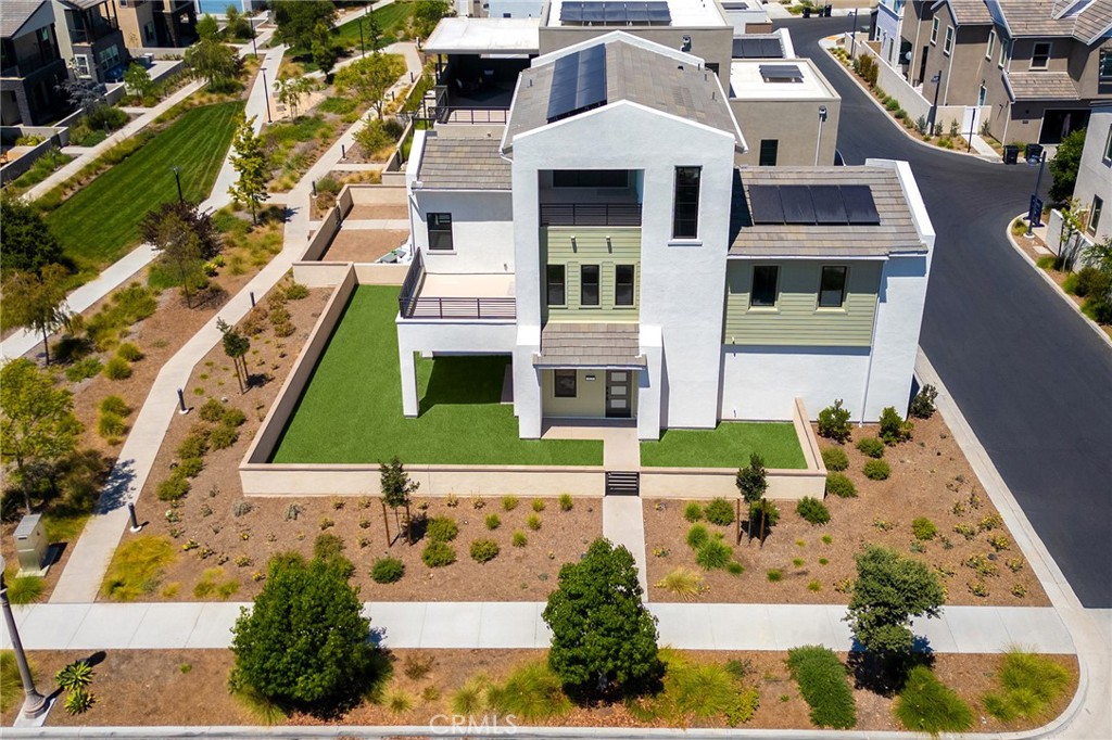 123 Bosal Irvine, CA 92618 - Photo 4 of 75