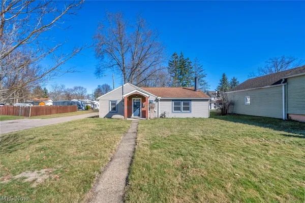 $129,900 | 717 Garfield Avenue, Alliance, OH 44601