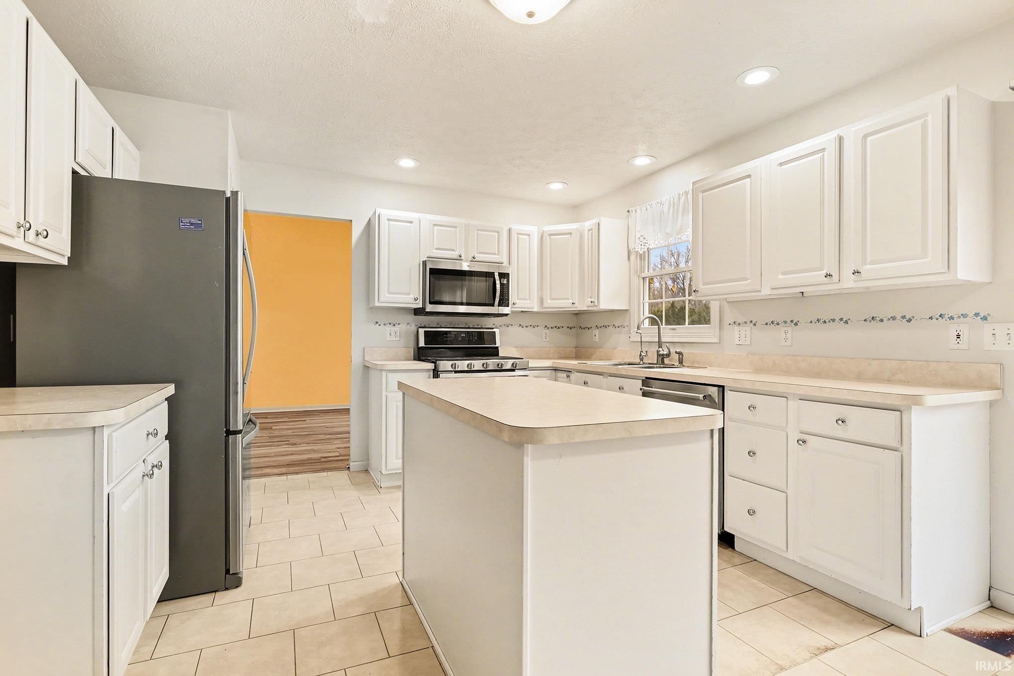 53420 Old Farm Road Elkhart, IN 46514 - Photo 12 of 30