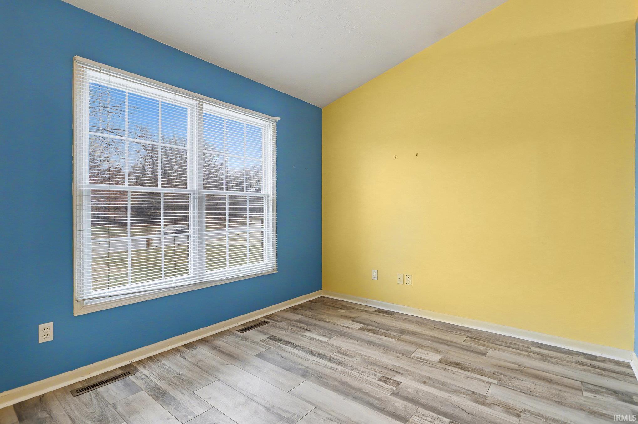 53420 Old Farm Road Elkhart, IN 46514 - Photo 6 of 30