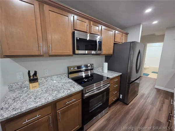 $285,000 | 8310 Laurel Springs Drive, Charlestown, IN 47111