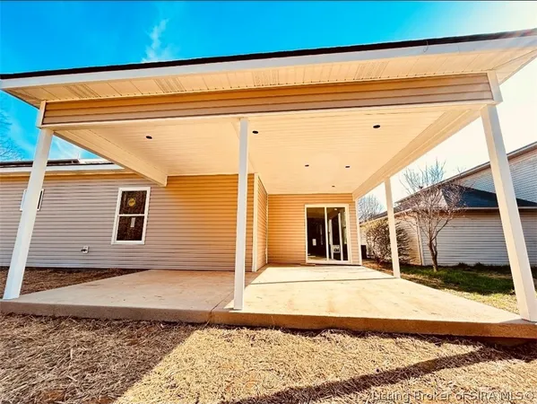 $285,000 | 8310 Laurel Springs Drive, Charlestown, IN 47111