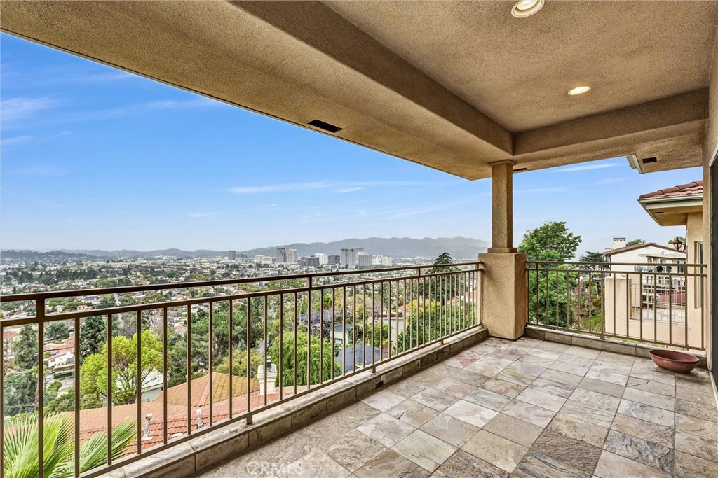 876 Harrington Road Glendale, CA 91207 - Photo 17 of 43