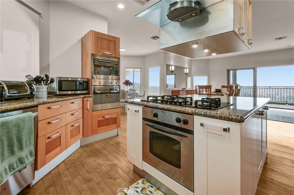 876 Harrington Road Glendale, CA 91207 - Photo 21 of 43