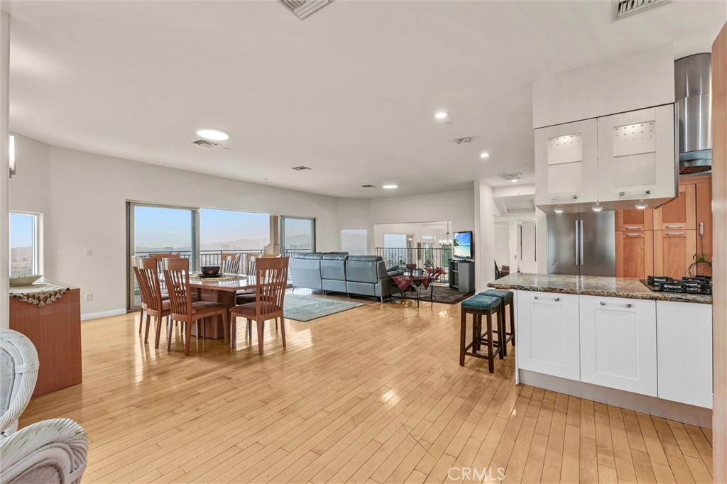 876 Harrington Road Glendale, CA 91207 - Photo 23 of 43