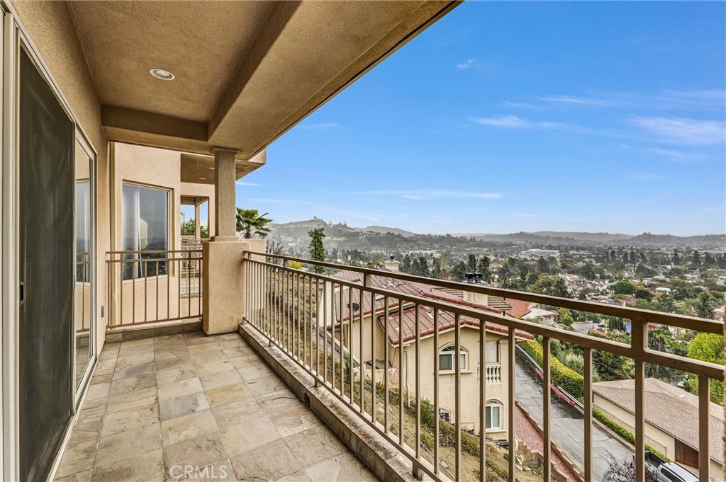 876 Harrington Road Glendale, CA 91207 - Photo 37 of 43