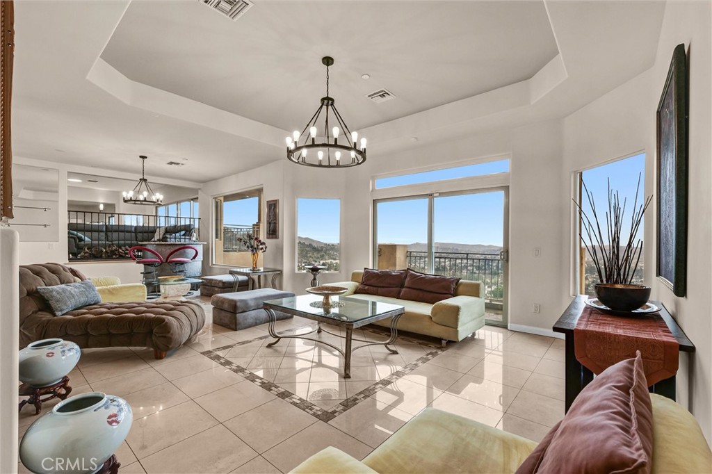 876 Harrington Road Glendale, CA 91207 - Photo 7 of 43