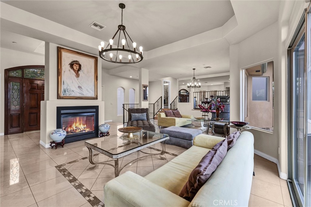 876 Harrington Road Glendale, CA 91207 - Photo 8 of 43