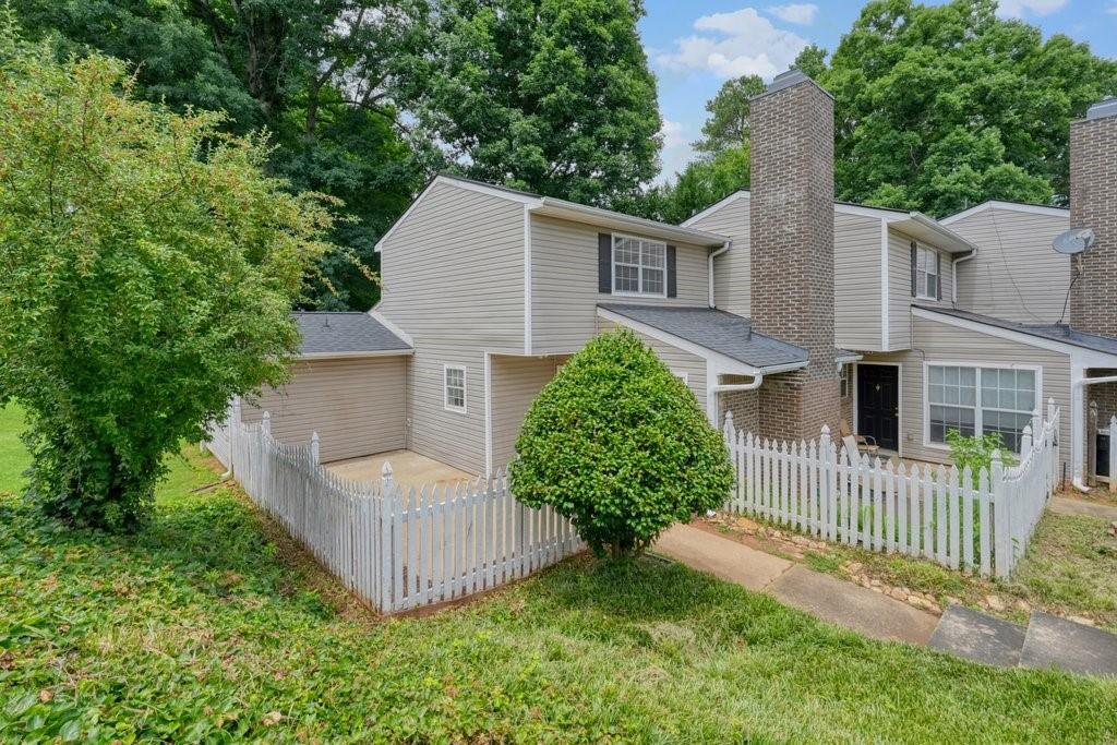 551 Summit Lane Southwest Marietta, GA 30008 - Photo 3 of 61