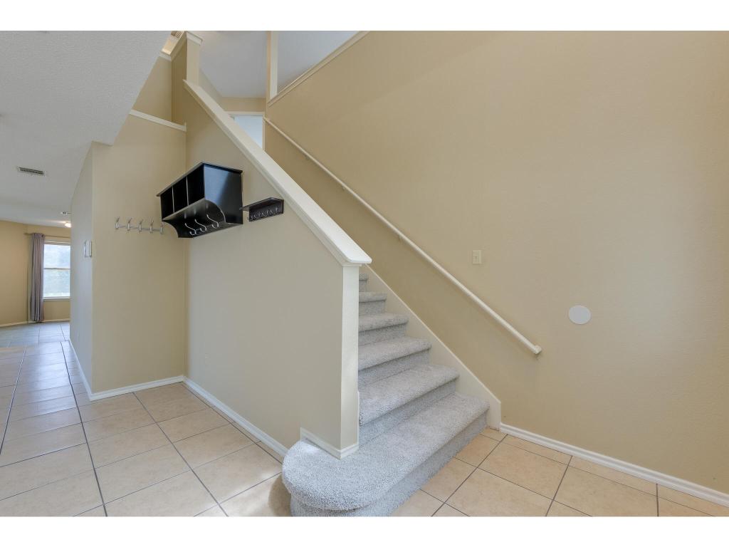 3912 Lemos Drive Austin, TX 78728 - Photo 21 of 40 a view of entryway and hall