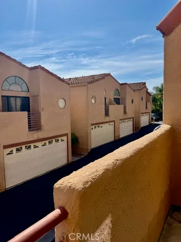 $574,900 | 5291 Colodny Drive, Unit 5, Agoura Hills, CA 91301