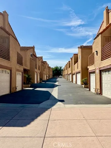 $574,900 | 5291 Colodny Drive, Unit 5, Agoura Hills, CA 91301