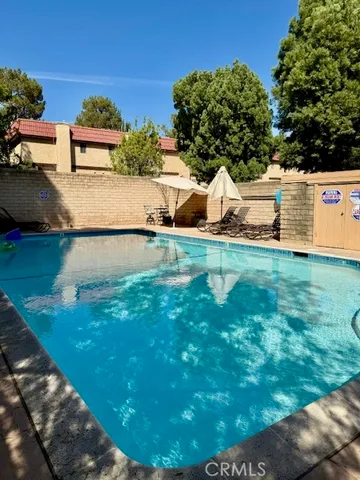 $574,900 | 5291 Colodny Drive, Unit 5, Agoura Hills, CA 91301