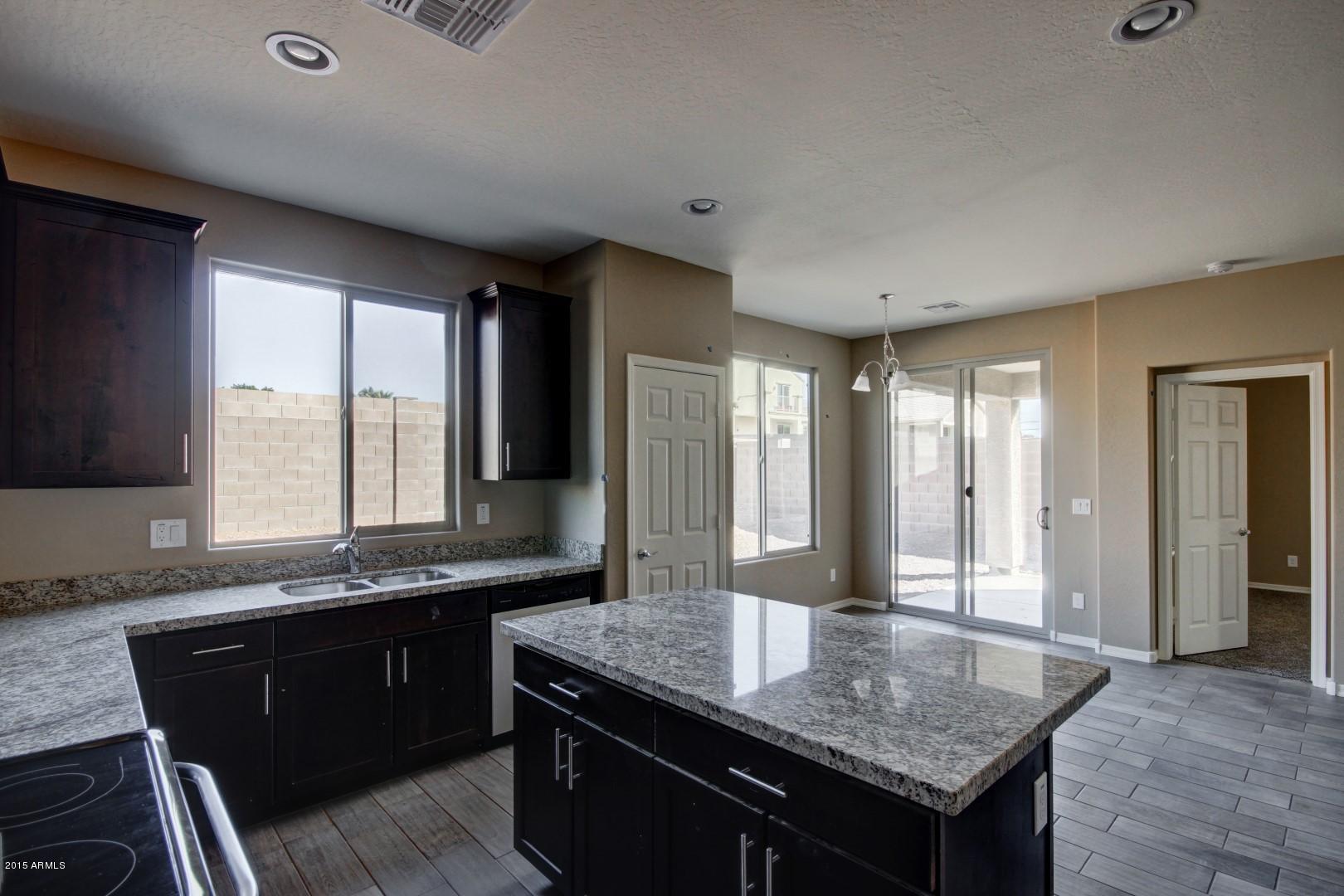 2107 East Phelps Road Phoenix, AZ 85022 - Photo 6 of 23 Mescal - 1232 (14)