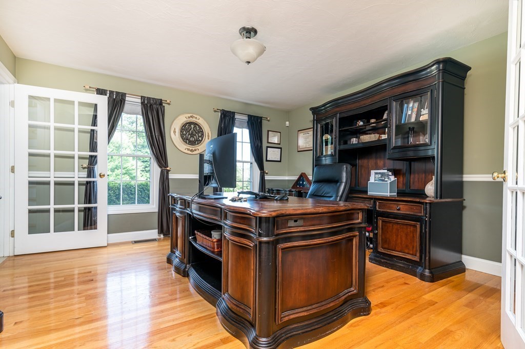 18 Ridge Road Raynham, MA 02767 - Photo 13 of 42 Gallery Image 13