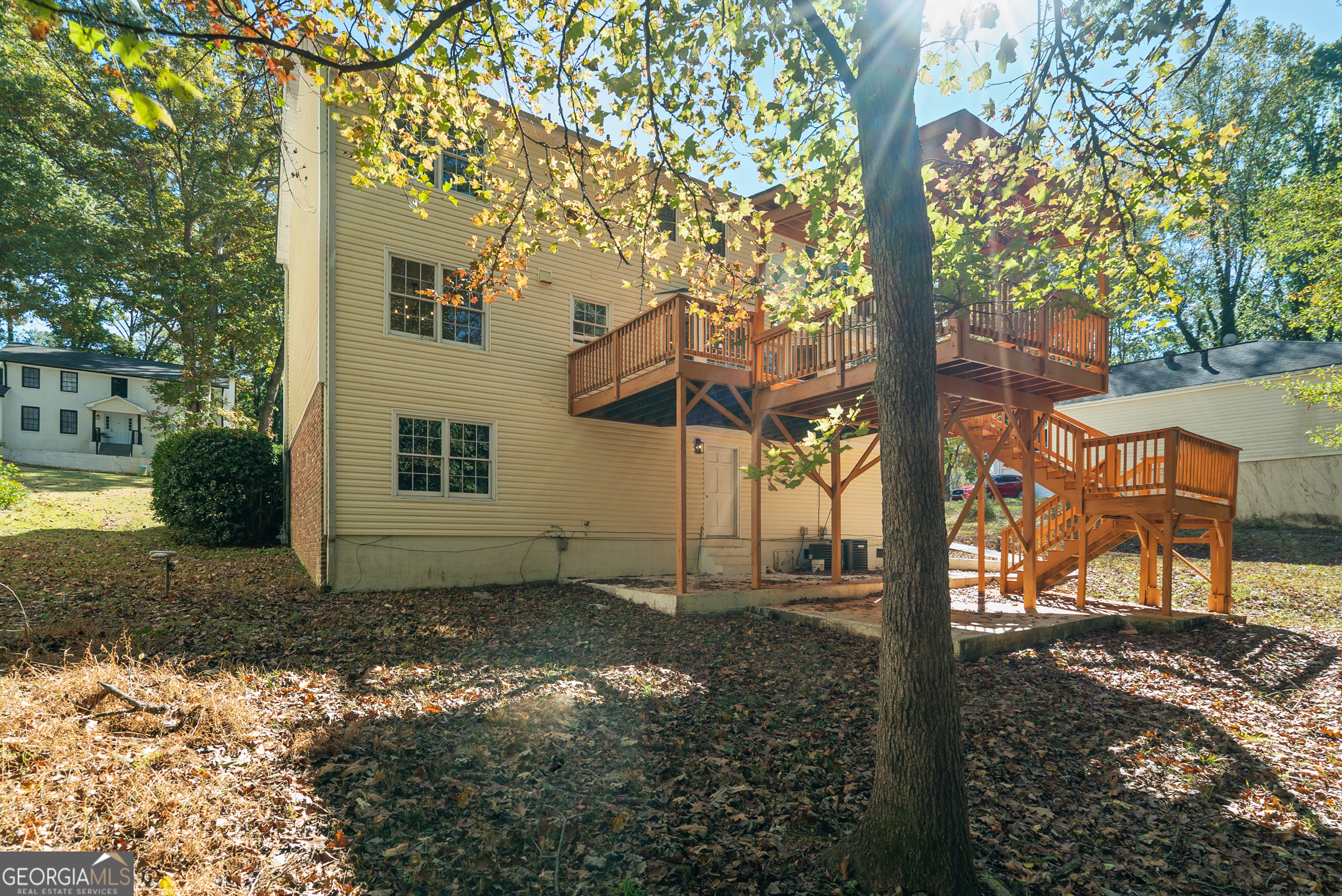 1559 Fieldgreen Overlook Stone Mountain, GA 30088 - Photo 32 of 33
