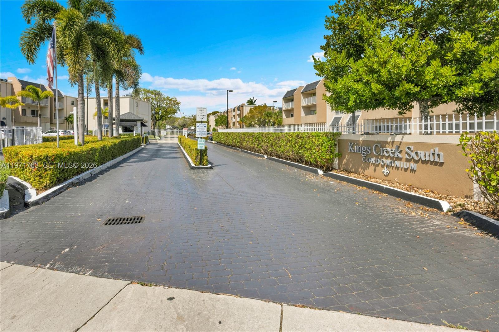7785 Southwest 86th Street, Unit E414 Miami, FL 33143 - Photo 20 of 20
