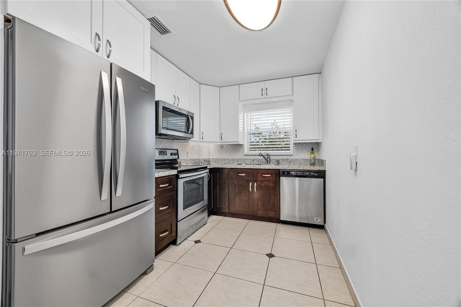 7785 Southwest 86th Street, Unit E414 Miami, FL 33143 - Photo 4 of 20