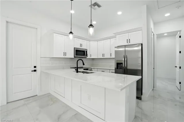 $1,900 | 4881-4883 Leonard Boulevard South, Lehigh Acres, FL 33973