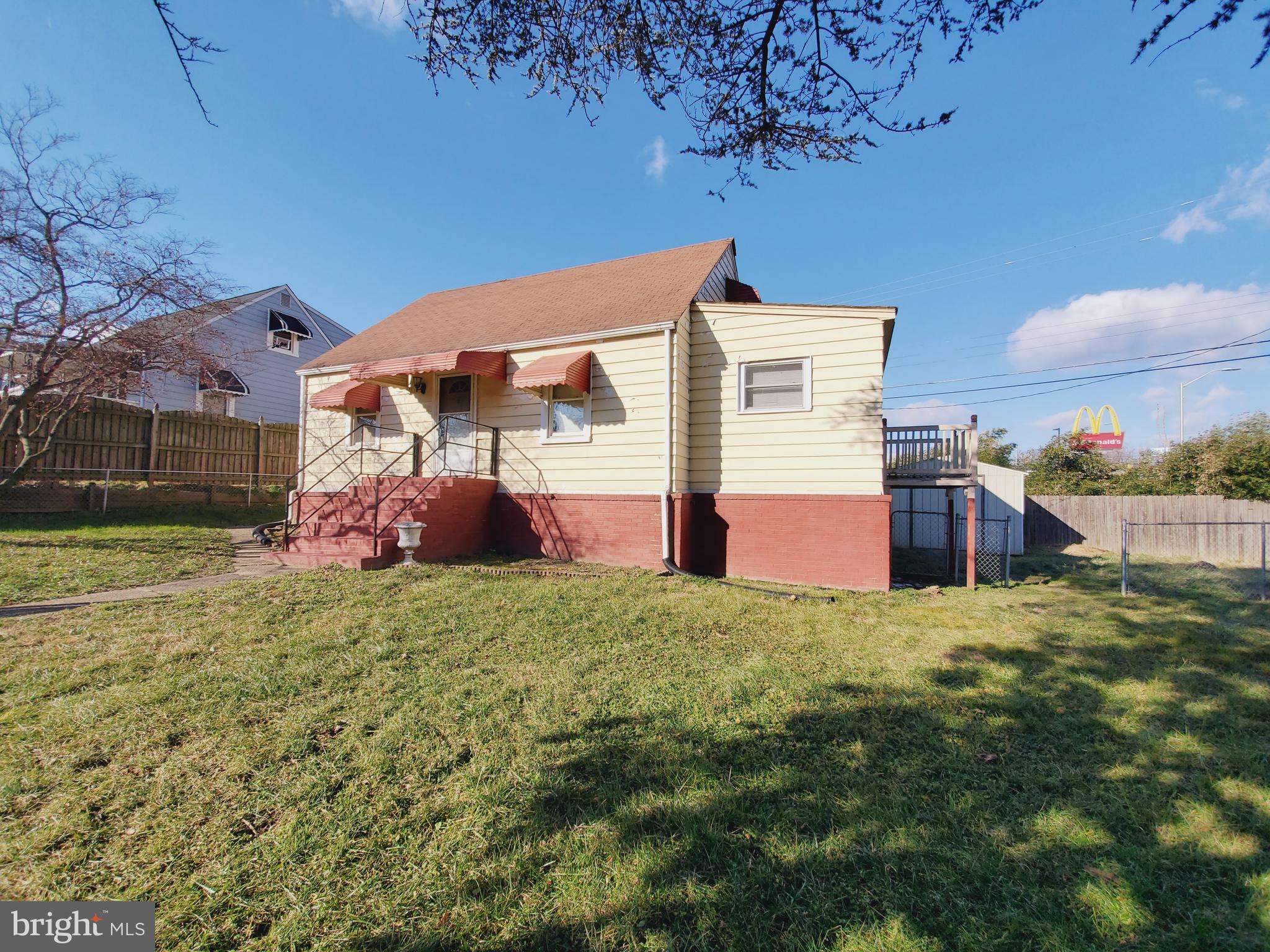 3204 Stanley Road Baltimore, MD 21227 - Photo 2 of 21