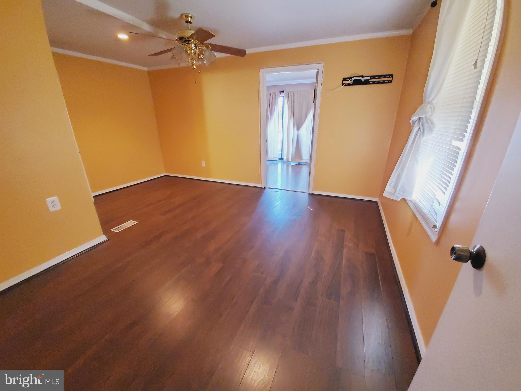 3204 Stanley Road Baltimore, MD 21227 - Photo 11 of 21