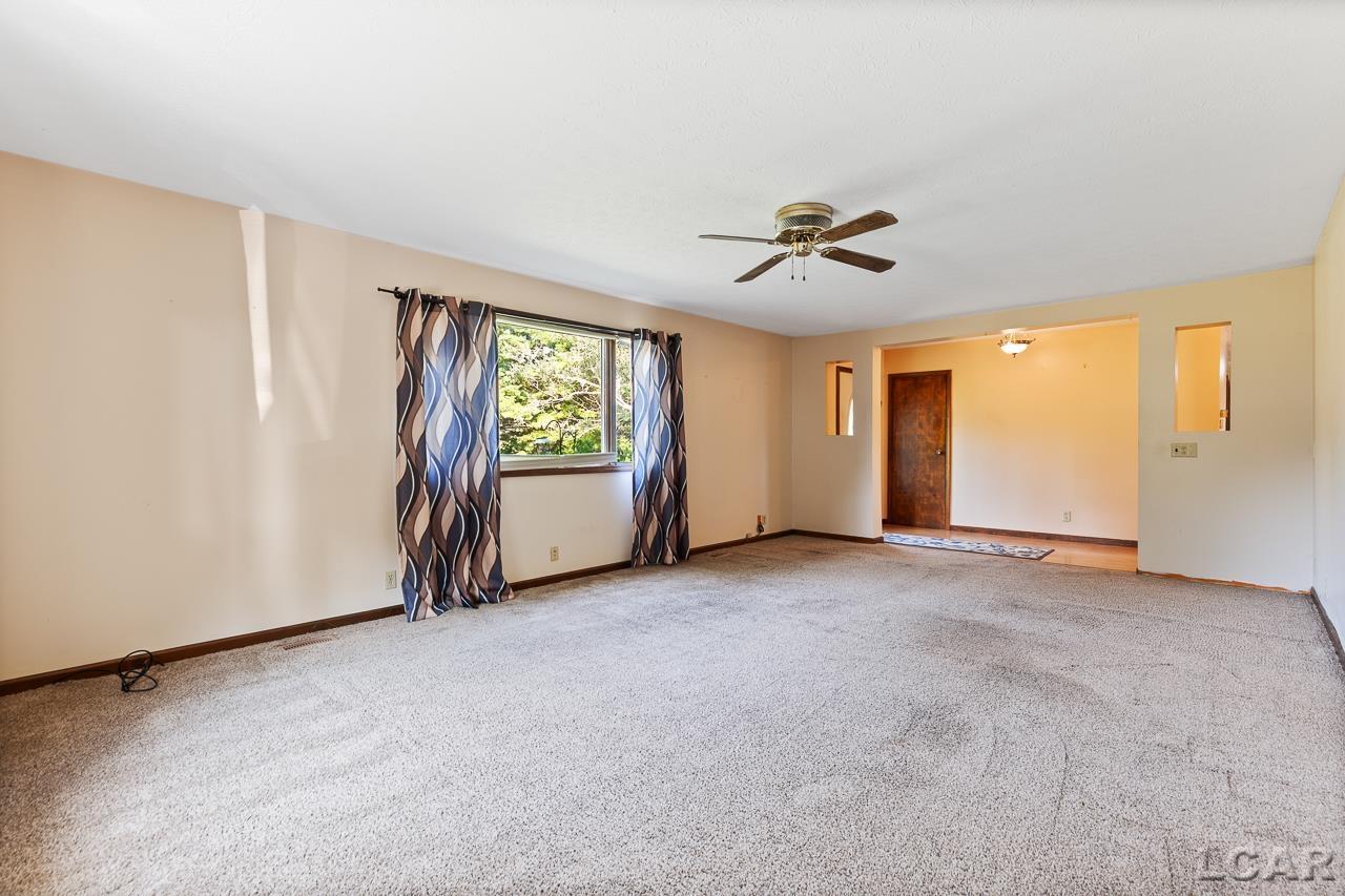 11636 West M50 Road Brooklyn, MI 49230 - Photo 4 of 40 50153428-255c5ba9-1e2d-44d9-a9e9-6e5e90afc7d5.JPG