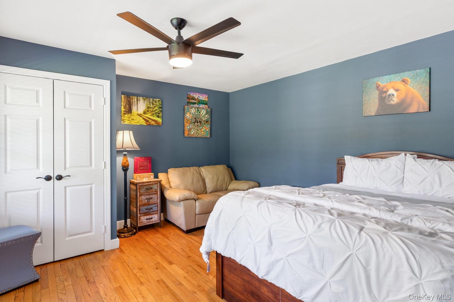 137 South Road Westhampton, NY 11977 - Photo 4 of 50 First floor bedroom