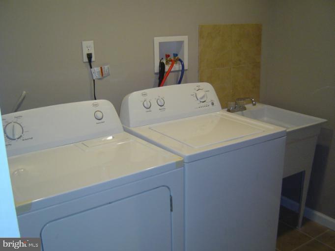 2000 Gaither Street Temple Hills, MD 20748 - Photo 13 of 16 Washer and Dryer