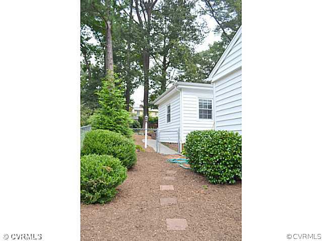 7710 Brookside Road Henrico, VA 23229 - Photo 14 of 15 Exterior Front