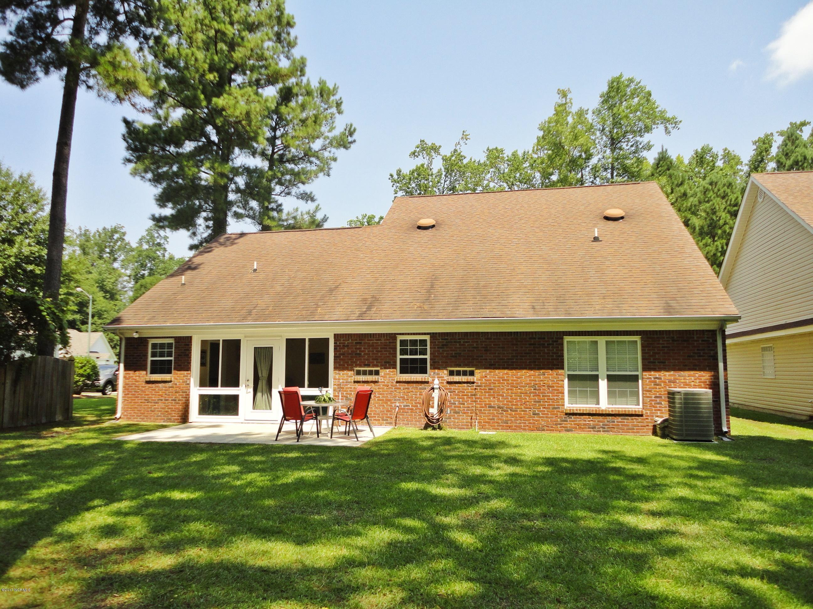 417 Neuchatel Road New Bern, NC 28562 - Photo 3 of 58 3