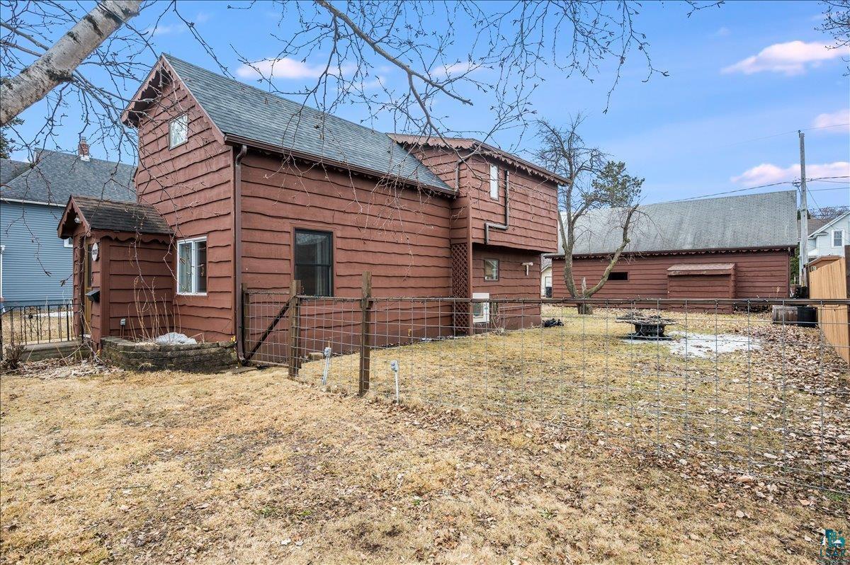 1912 East 3rd Street Superior, WI 54880 - Photo 16 of 18