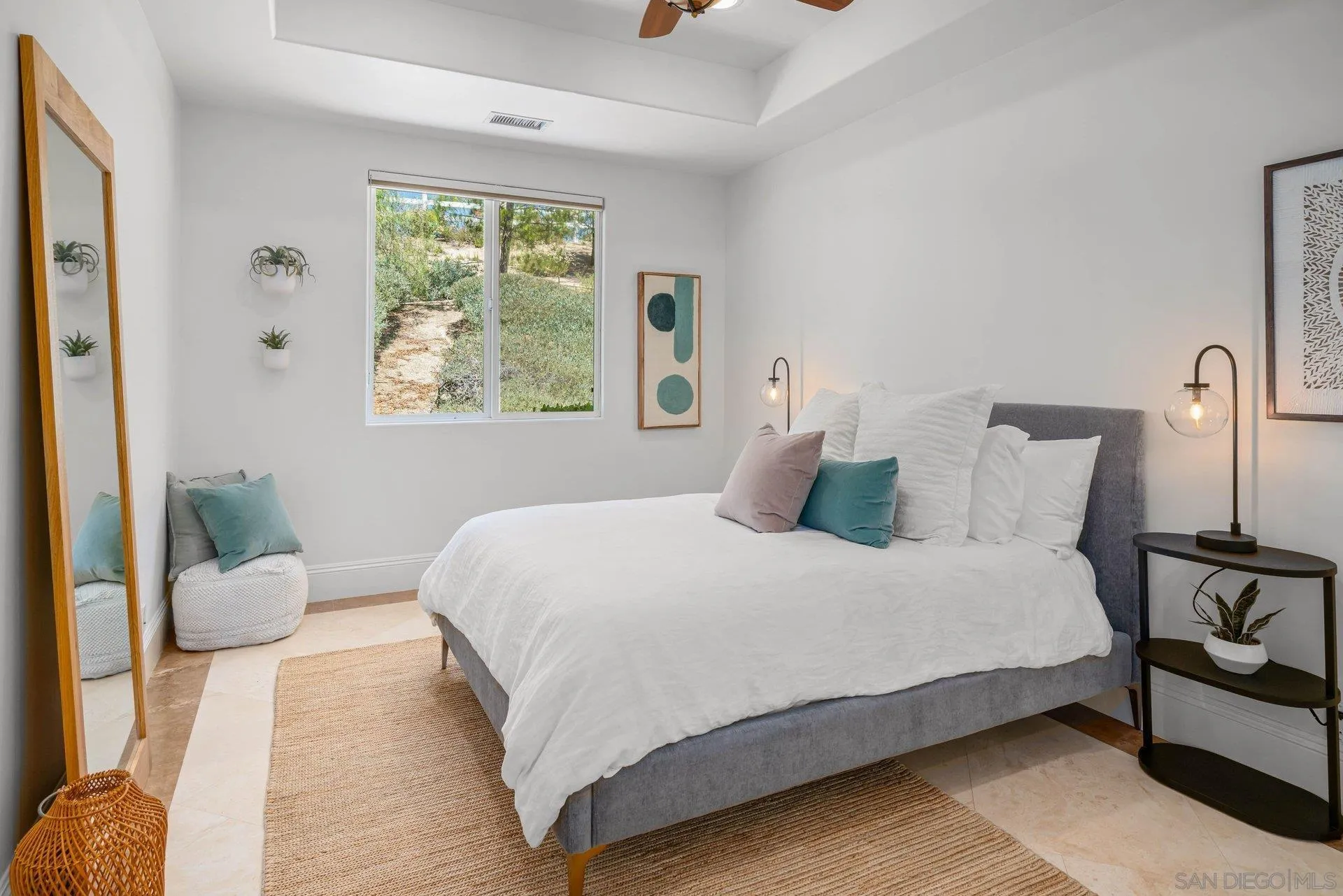 41025 Los Ranchos Circle Temecula, CA 92592 - Photo 25 of 42 Bedroom