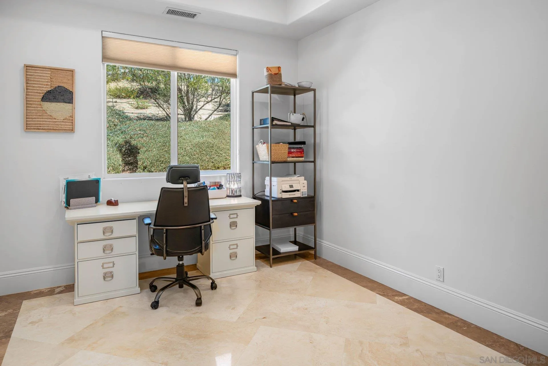 41025 Los Ranchos Circle Temecula, CA 92592 - Photo 28 of 42 Studio/Study/Office