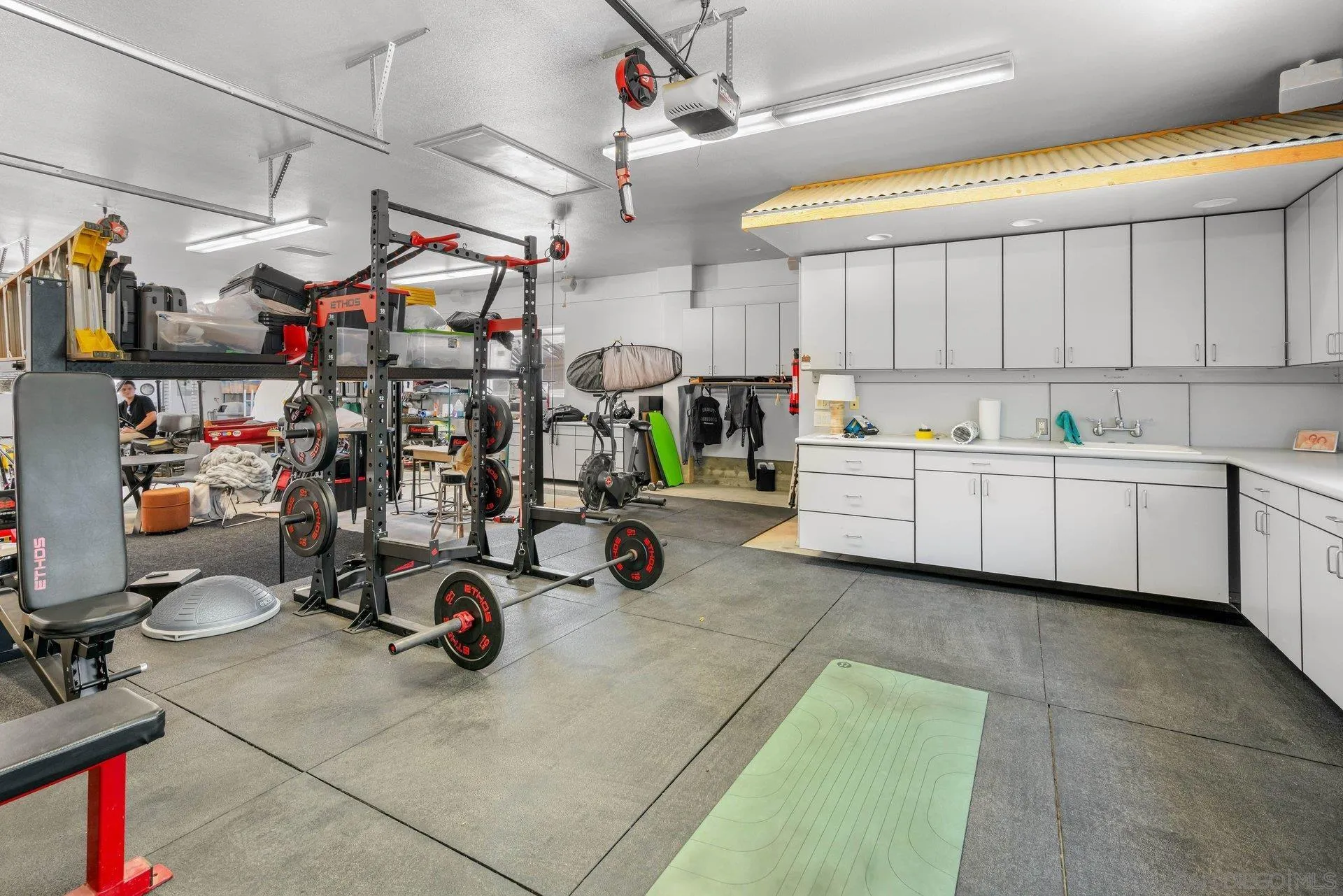 41025 Los Ranchos Circle Temecula, CA 92592 - Photo 38 of 42 Exercise Room