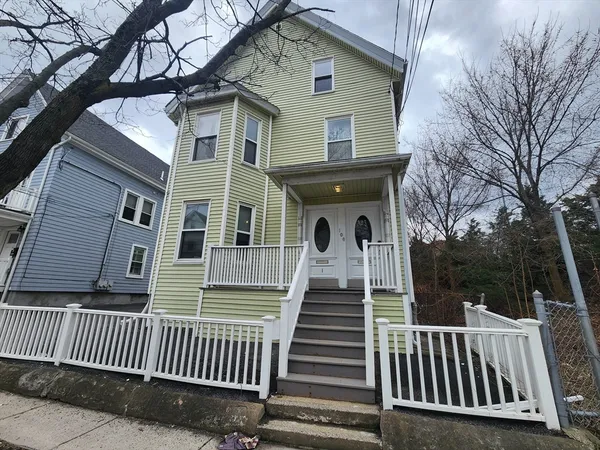 $4,100 | 100 Flint Street, Unit 1, Somerville, MA 02145
