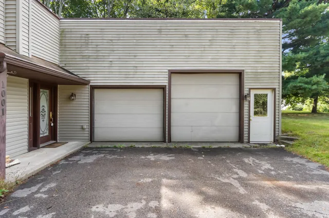 $164,900 | 1001 North Dearing Road, Parma, MI 49269