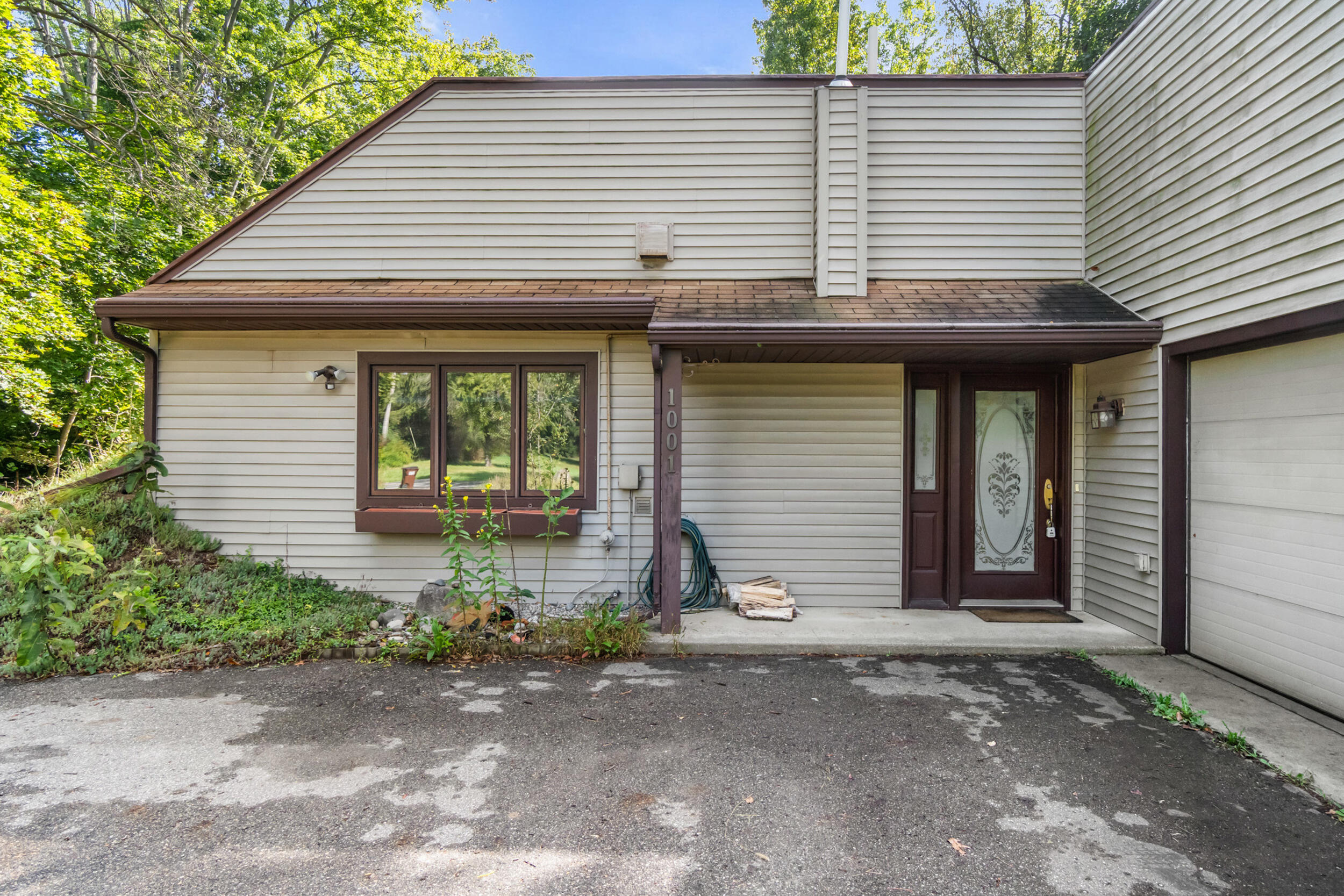 1001 North Dearing Road Parma, MI 49269 - Photo 4 of 53 6_1001 n dearing rd parma mi - 00041