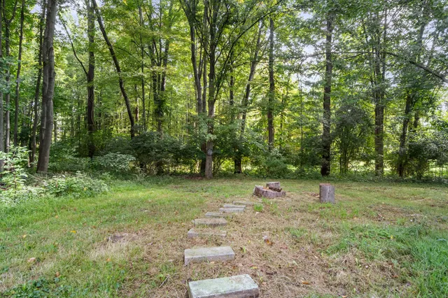 $164,900 | 1001 North Dearing Road, Parma, MI 49269