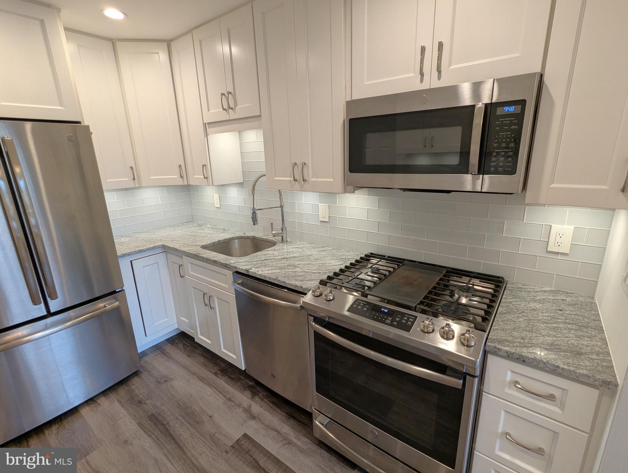 2115 Walsh View Terrace, Unit 8203 Silver Spring, MD 20902 - Photo 18 of 39