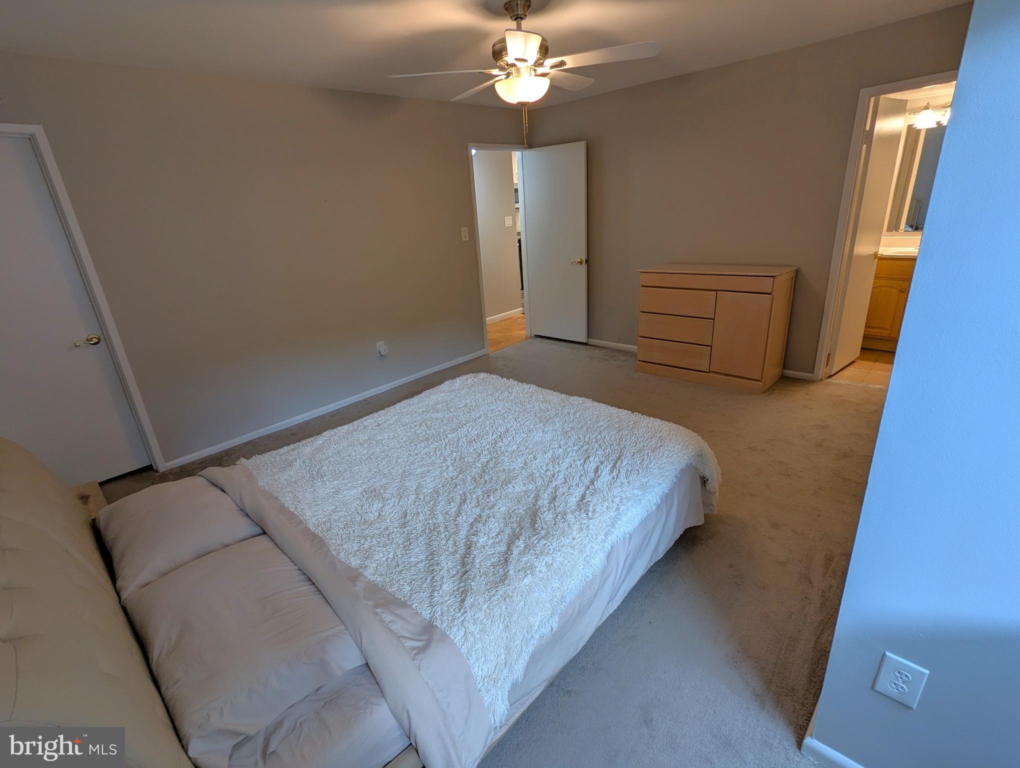 2115 Walsh View Terrace, Unit 8203 Silver Spring, MD 20902 - Photo 25 of 39