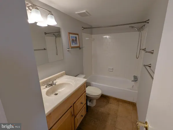 $2,500 | 2115 Walsh View Terrace, Unit 8203, Silver Spring, MD 20902