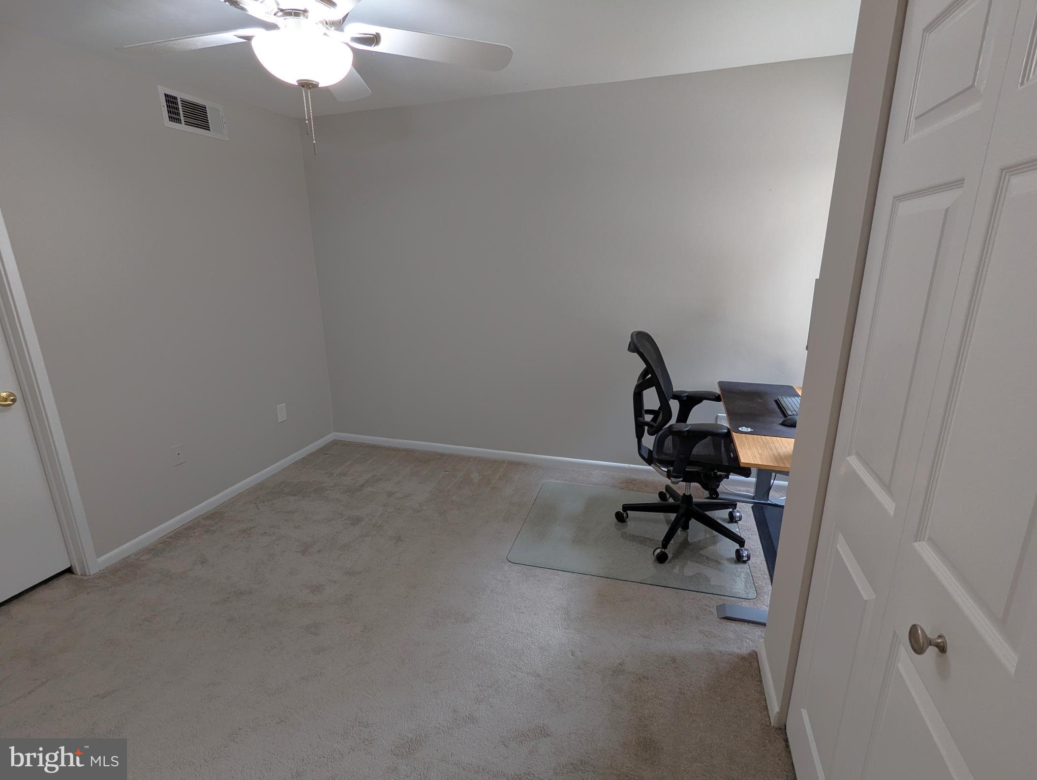 2115 Walsh View Terrace, Unit 8203 Silver Spring, MD 20902 - Photo 31 of 39