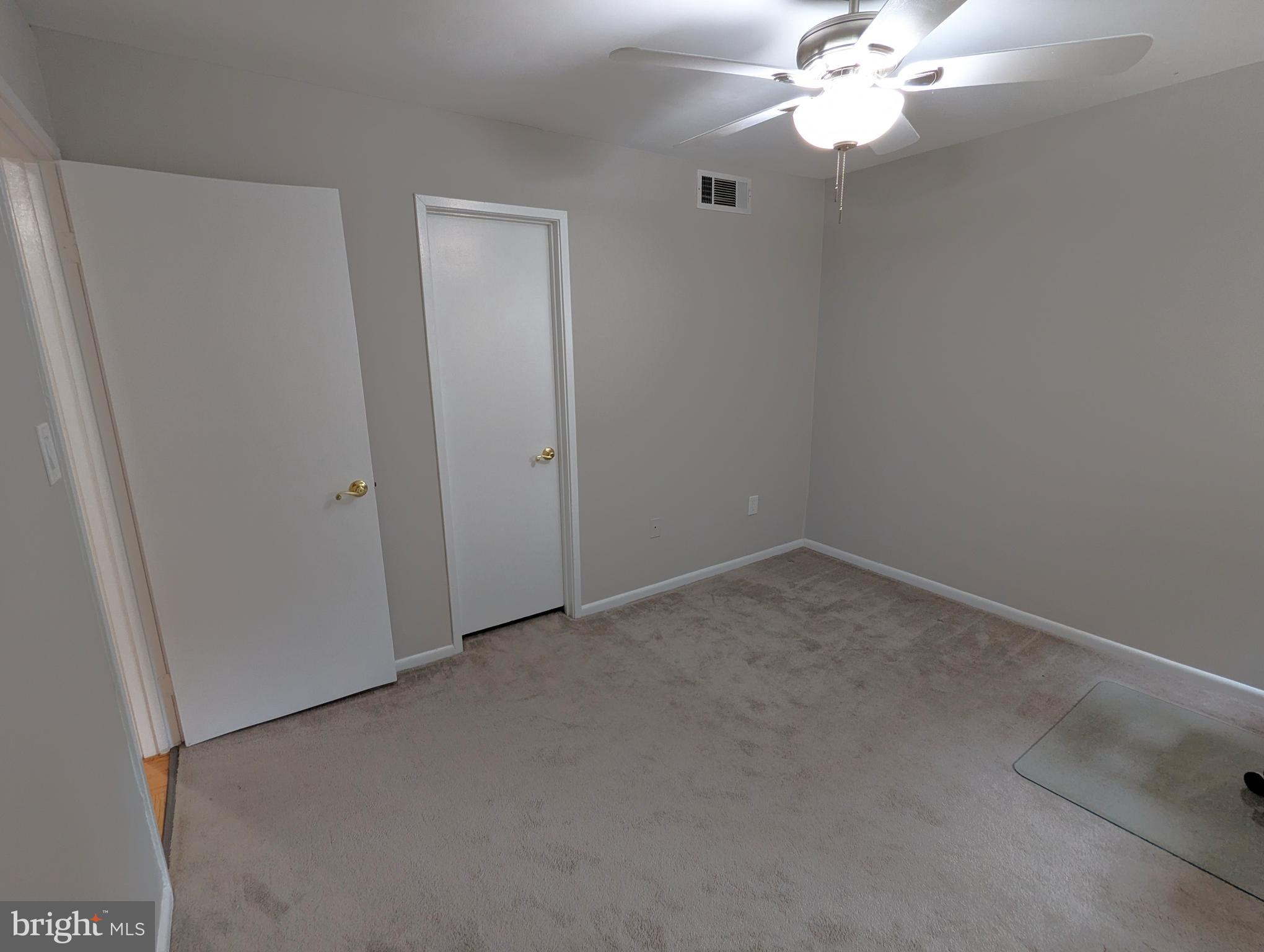 2115 Walsh View Terrace, Unit 8203 Silver Spring, MD 20902 - Photo 32 of 39