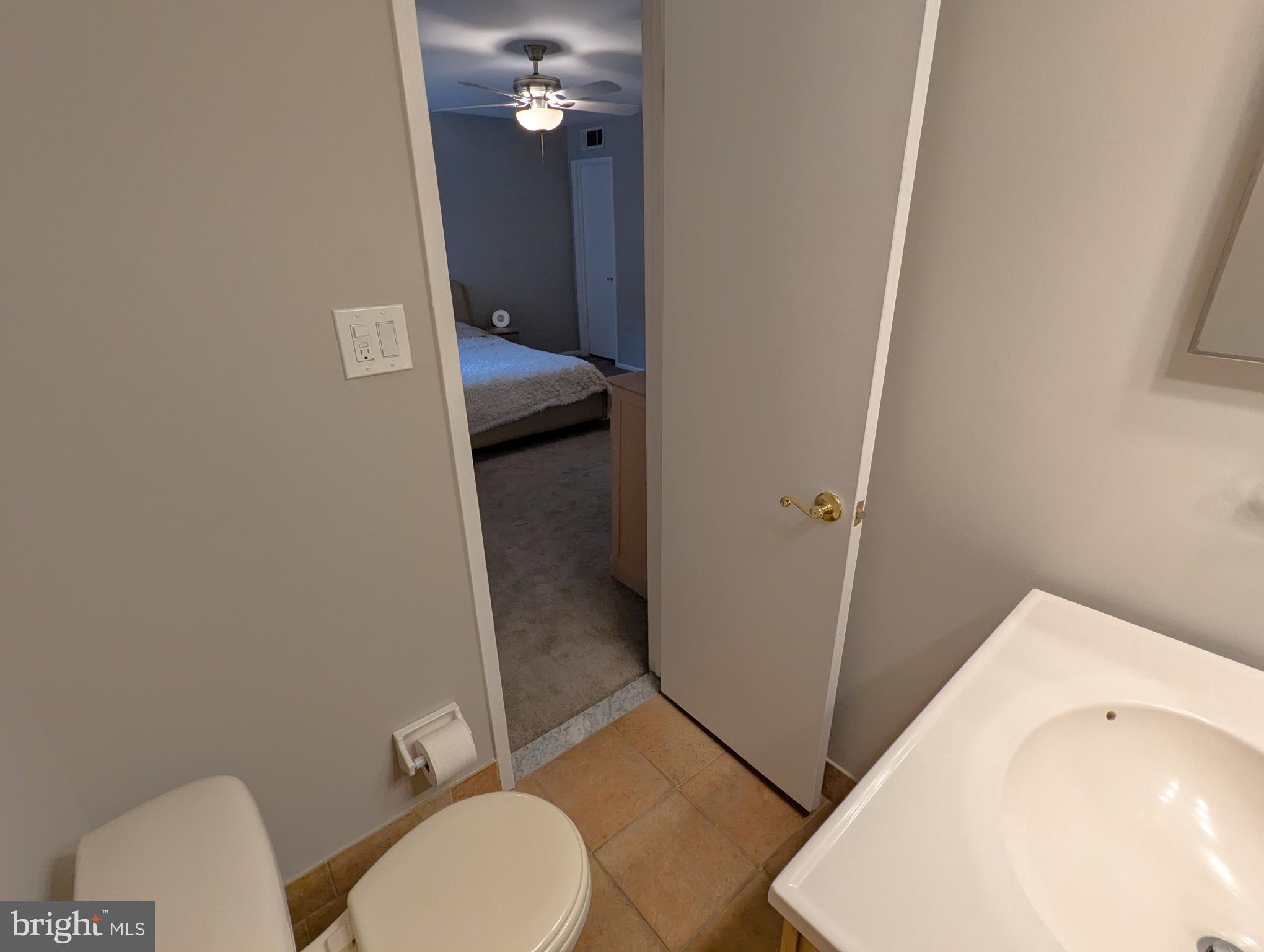 2115 Walsh View Terrace, Unit 8203 Silver Spring, MD 20902 - Photo 37 of 39