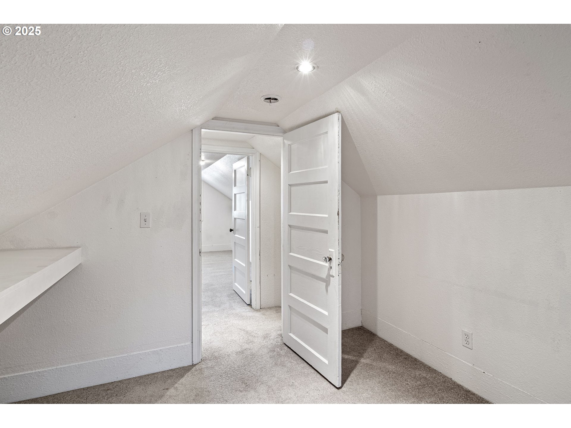 405 Lane Avenue Drain, OR 97435 - Photo 40 of 47 view of empty room