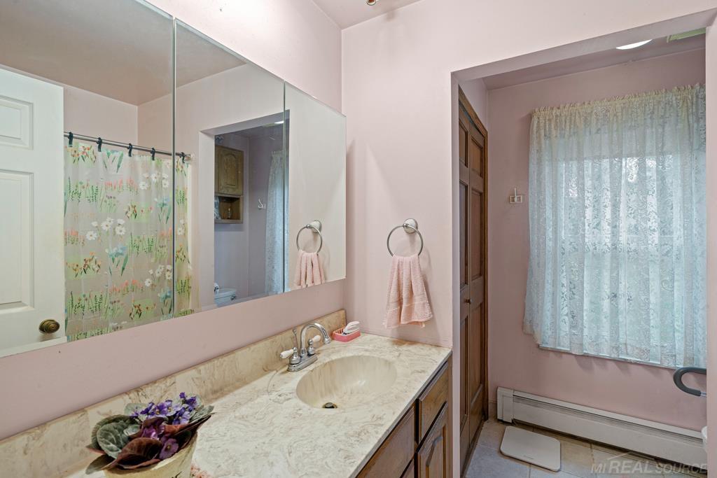 6186 Hunters Creek Road Imlay City, MI 48444 - Photo 11 of 53 50127321-10.JPG